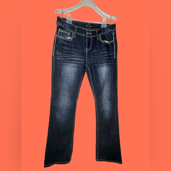 Y2K ZCO Curve Dark Wash Embellished Flare Jeans Size 7/8 - Picture 1 of 5